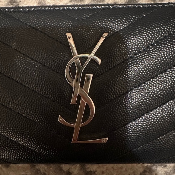 Saint Laurent Cassandre Matelassé Zip Around Wallet - Picture 5 of 6